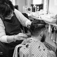 Load image into Gallery viewer, Mr Walter Barber Shop - Cambridge